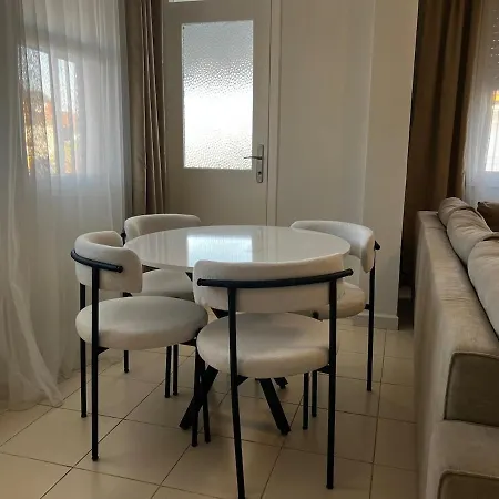 Entire Pool & Great Location In Complex Апартаменти Сіде
