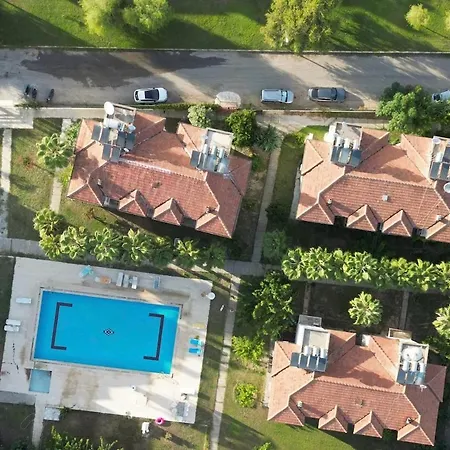 Entire Pool & Great Location In Complex * Сіде